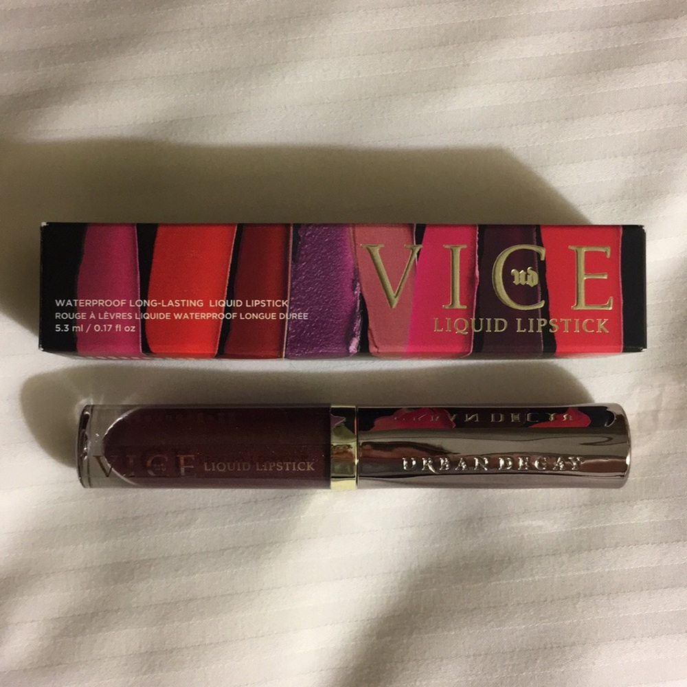 Urban Decay VICE Liquid Lipstick in Conspiracy
